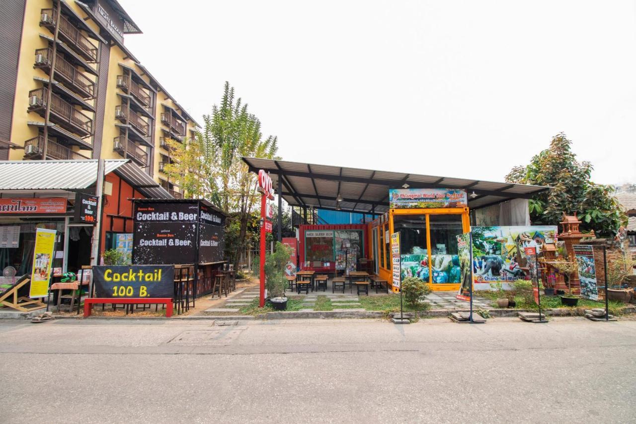 Oyo 673 Nice Sleep Box Hotel Chiang Mai Extérieur photo
