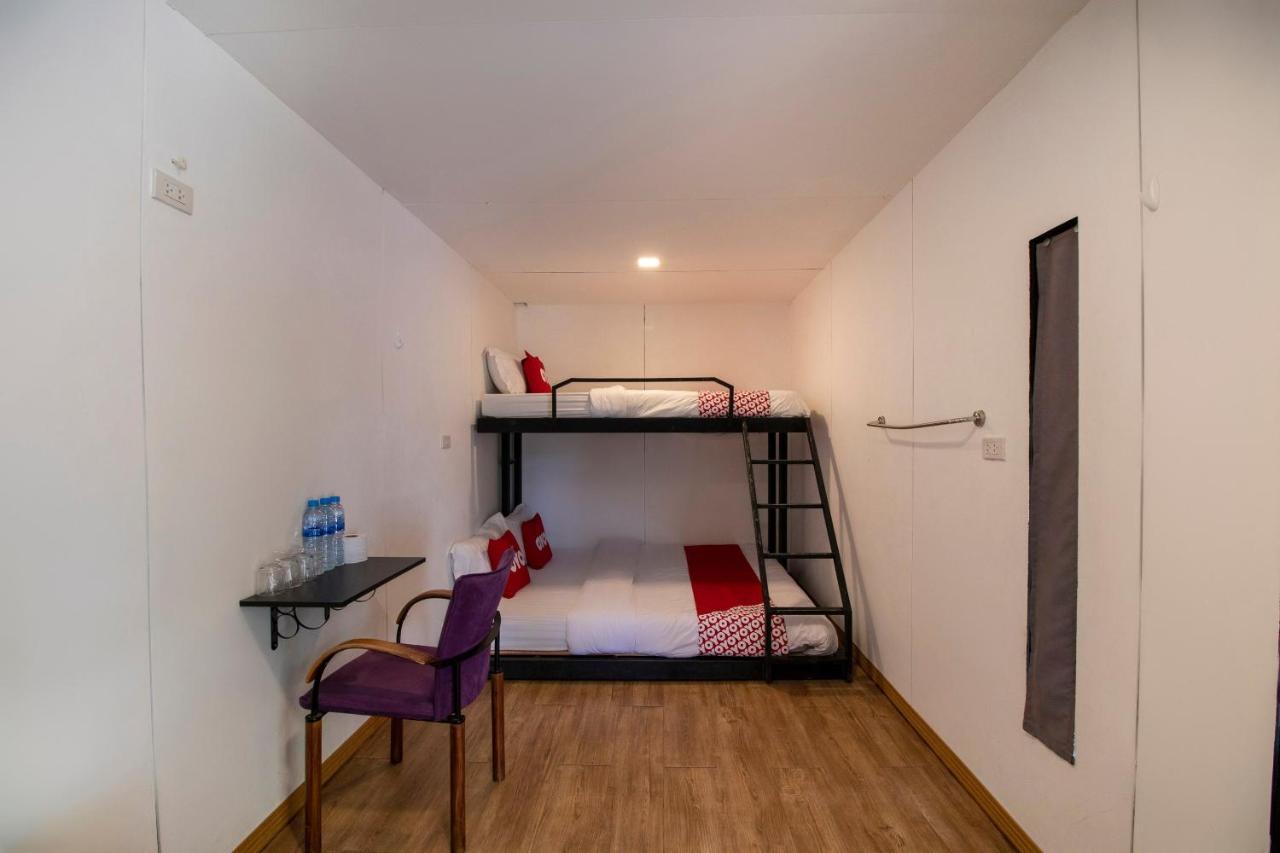 Oyo 673 Nice Sleep Box Hotel Chiang Mai Extérieur photo