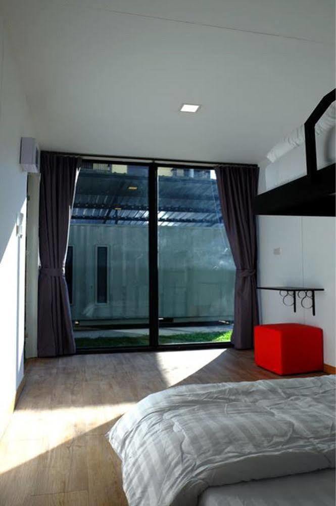 Oyo 673 Nice Sleep Box Hotel Chiang Mai Extérieur photo